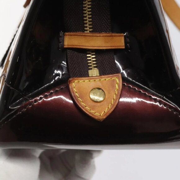 LOUIS VUITTON Monogram Vernis Rosewood Avenue Bag Amarante - Picture 7 of 15